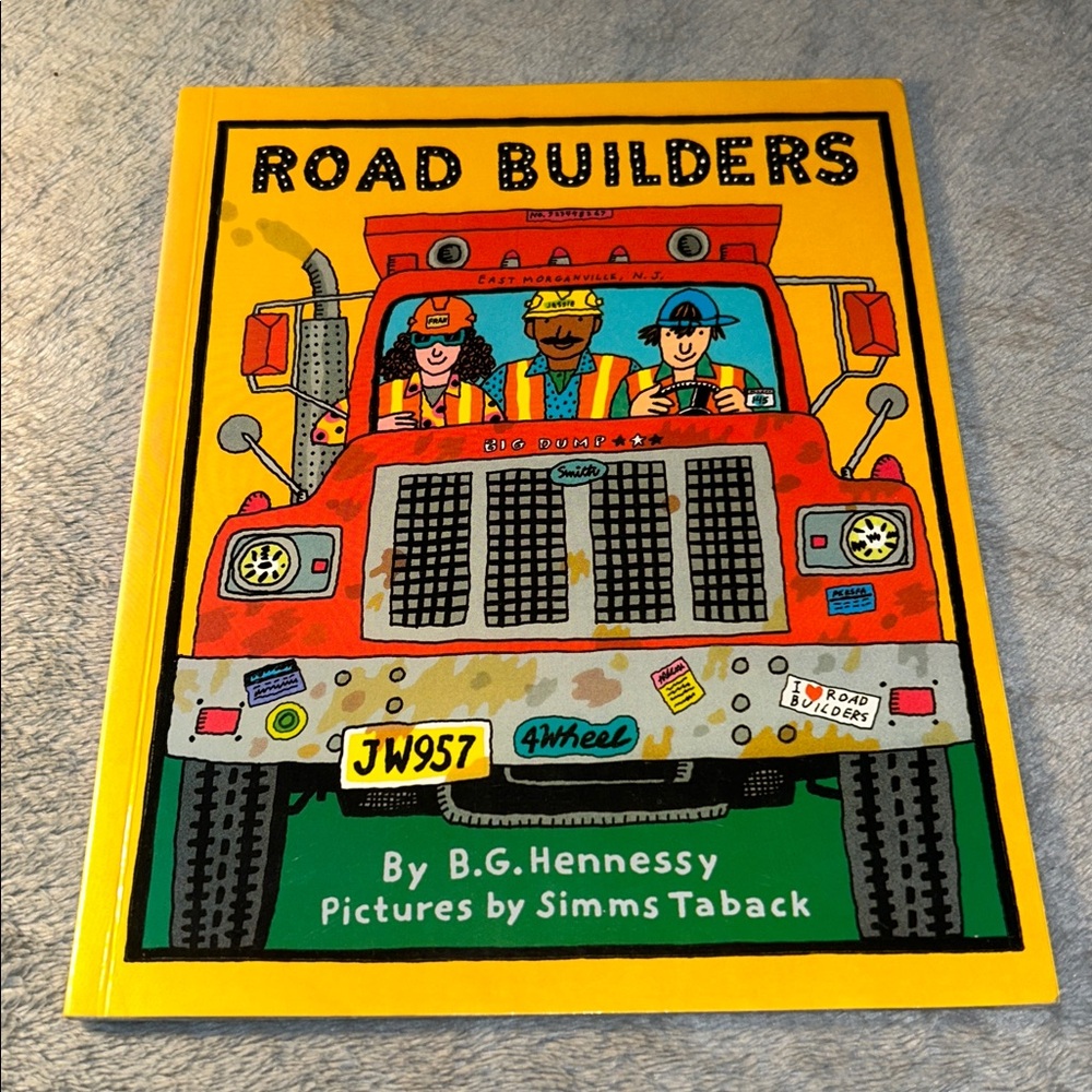 !*KIDS BOOKS 4/$10*! Road Builders by B. G. Hennessy, Paperback, 1994
